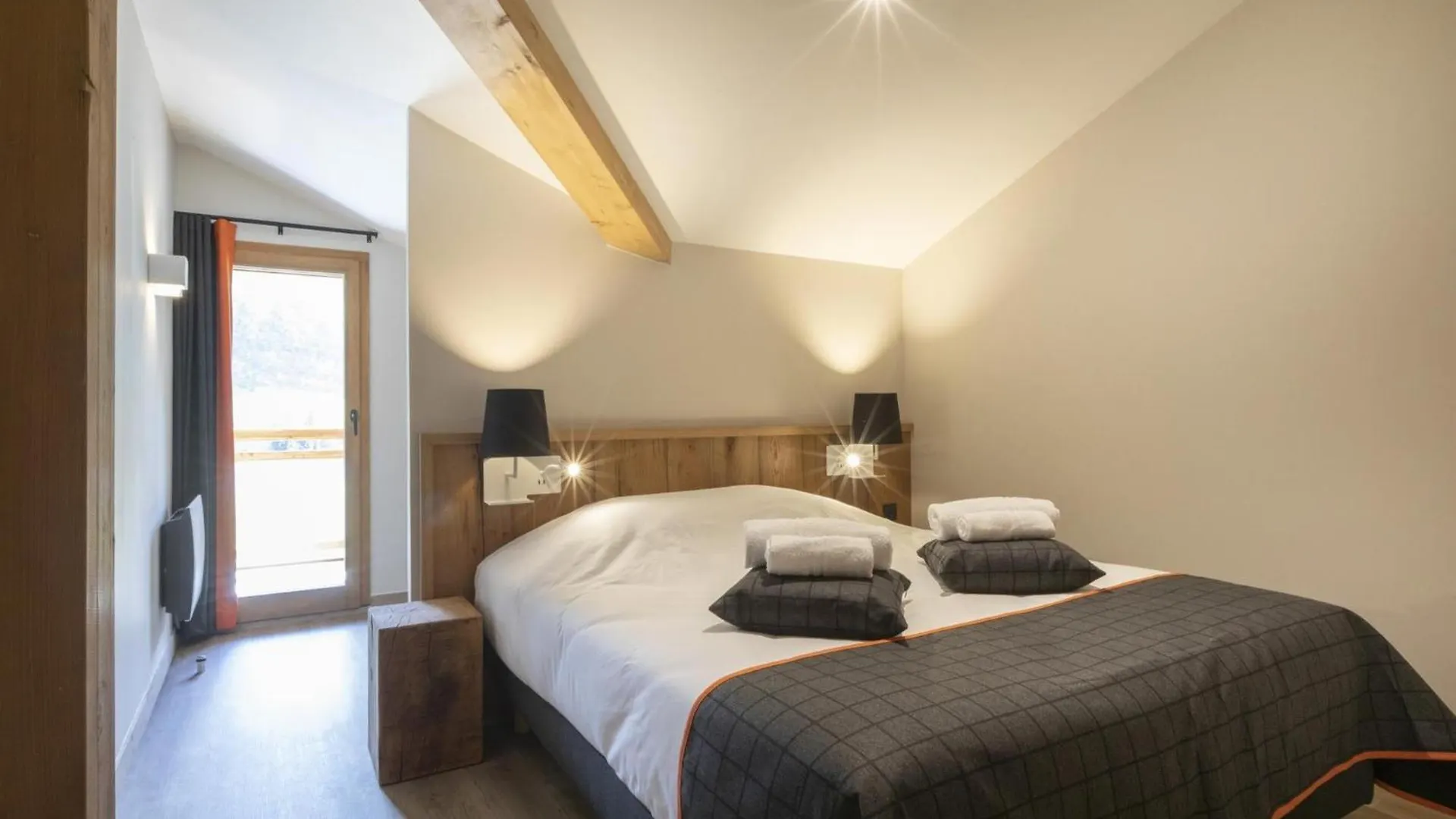 5 Pieces 10 Pers Vue Montagne Apartment Samoens 0*,  France